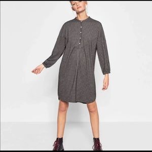 Zara 5 button checkered dress